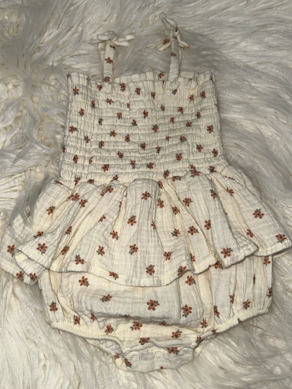 Angel Dear babygirl neutral romper